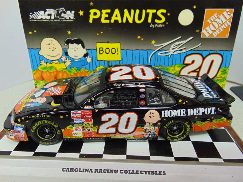 TONY STEWART 2002 IN SEARCH OF GREAT PUMPKIN 1/24 ACTION DIECAST CAR 1/26,820 