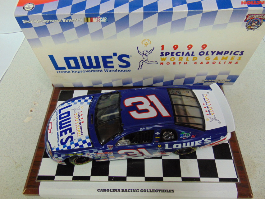Action 16177-2 1/24 Mike Skinner #31 Lowe's 1999 Special Olympics