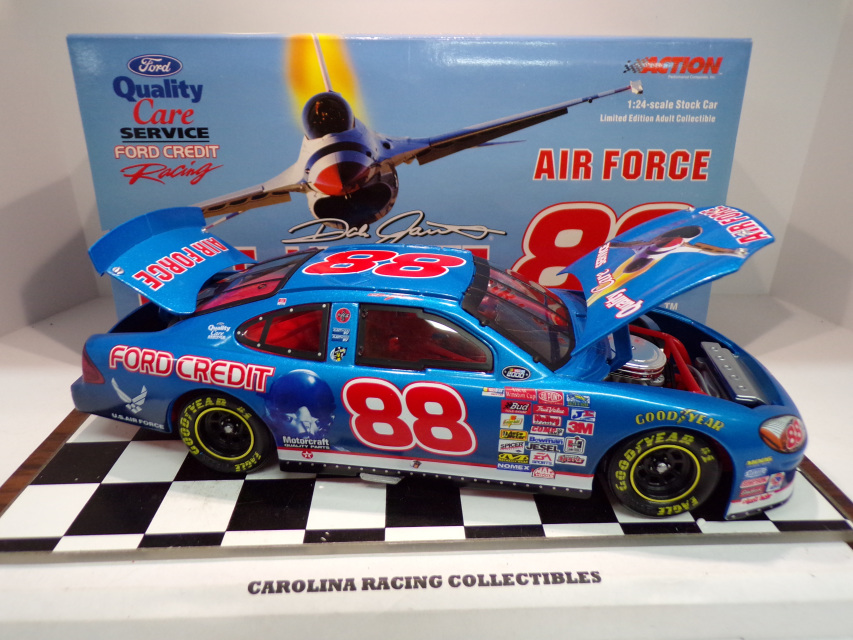 SILVER BROOKFIELD 1/24 #88 DALE JARRETT US AIR FORCE 3 PIECE SET WITH TRAILER 