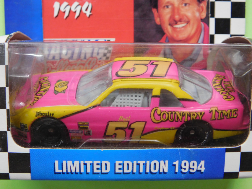 New 1994 Action 1:64 Scale Diecast NASCAR Neil Bonnett Remembrance Country Time 