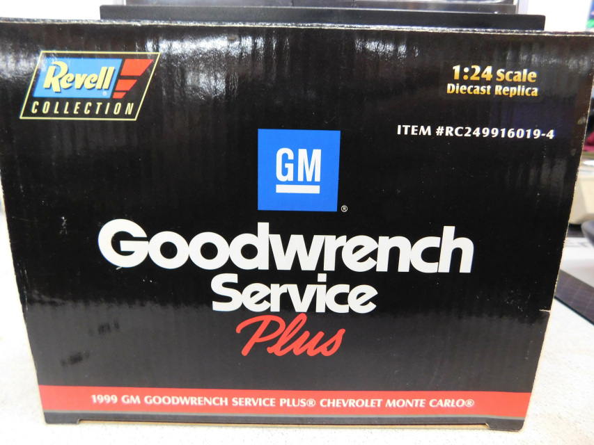 Dale Earnhardt 1/24 #3 GM Goodwrench Service Plus / Sign on Hood 1999  Chevrolet Monte Carlo (REV16019-4)