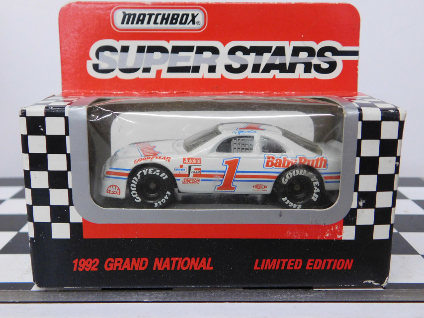 JEFF GORDON #1 BABY RUTH 1992 NASCAR MATCHBOX TRANSPORTER 