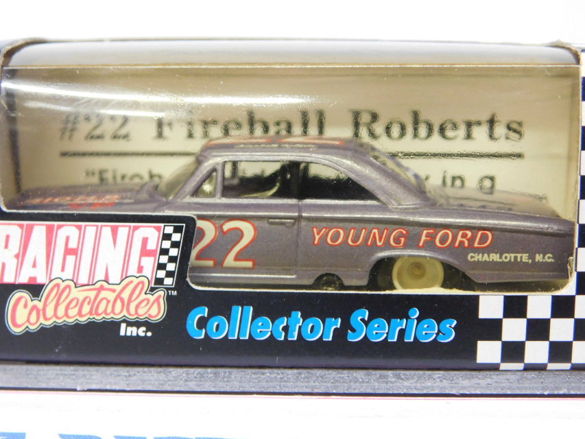 CD_823-C  #22 Fireball Roberts   1963 Ford    1:18 Scale DECALS