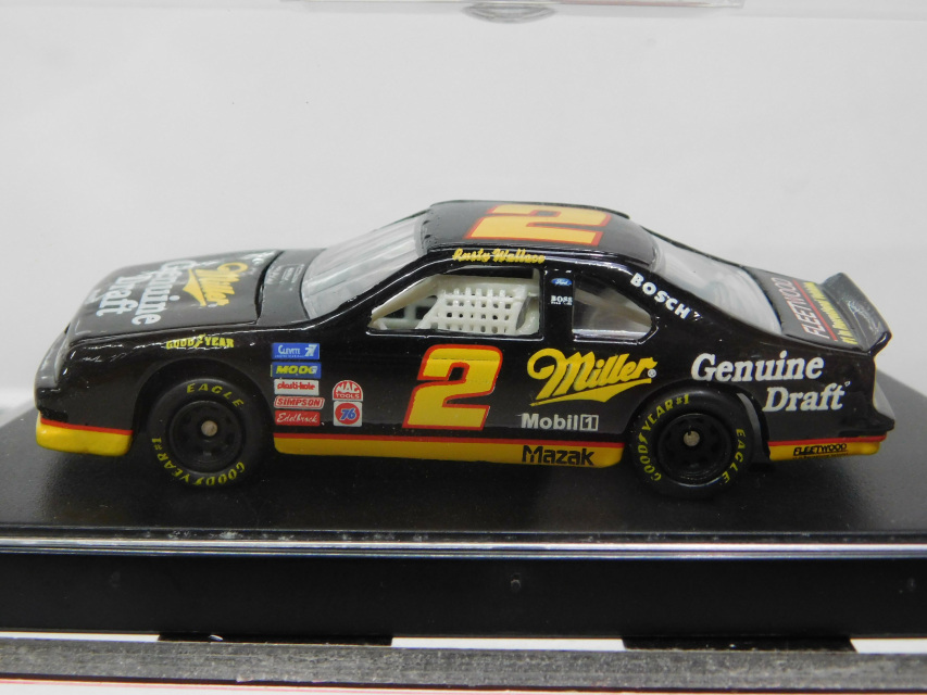Details about   Rusty Wallace #2 Miller Lite Thunderbird 1:24 Sports Impressions 