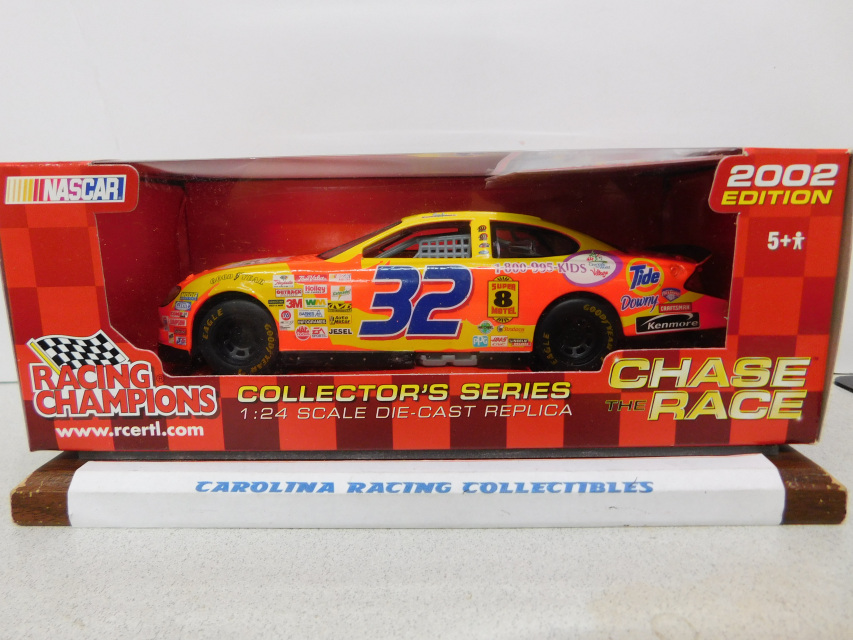 Ricky Craven #32 TIDE give kids the world RC/ERTL Die-cast PROMO 2002 1/64 NEW