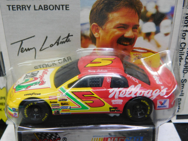 Details about   TERRY LABONTE 2002 KELLOGGS COMES IN CEREAL BOX 1/64 ACTION DIECAST CAR 1/15,360 