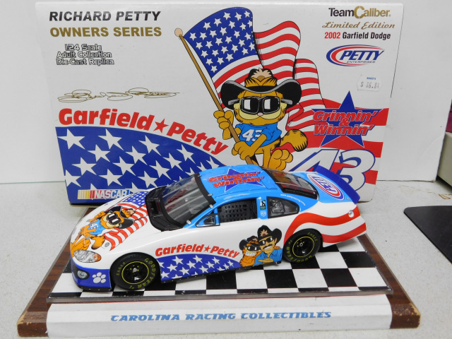 Details about   Richard Petty & Garfield Bobble Head Photo Frame 