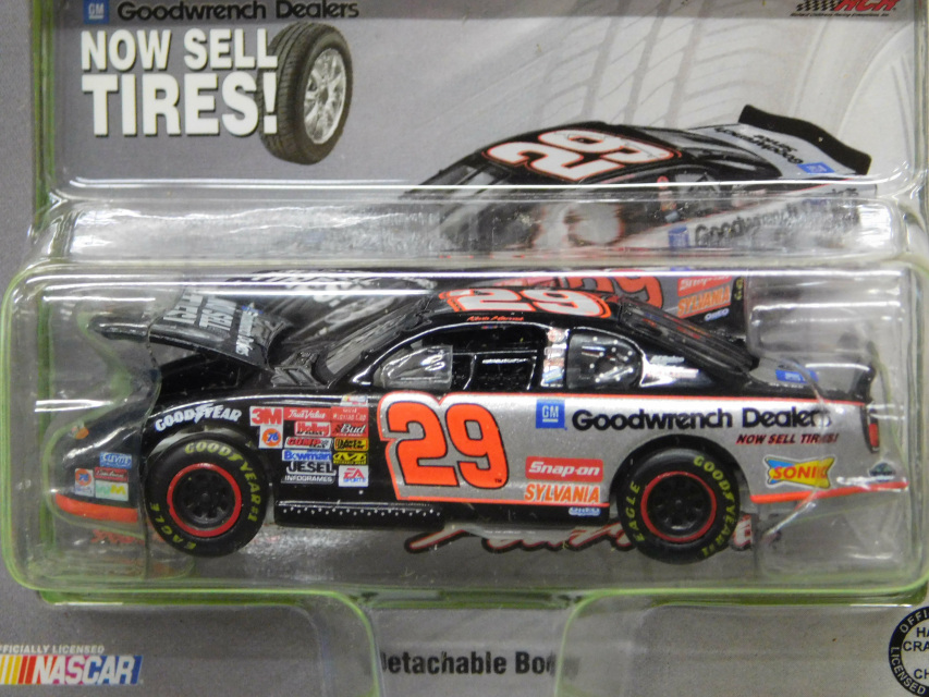 KEVIN HARVICK #29 2002 GM GOODWRENCH TOTAL CONCEPT