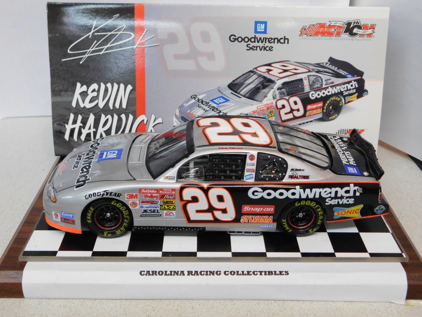 KEVIN HARVICK 2002 GM GOODWRENCH 1/24 ACTION DIECAST CAR 1/115,332 