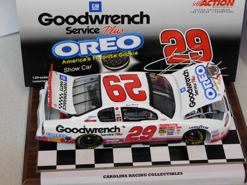Kevin Harvick 1/24 #29 GM Goodwrench Service / Oreo Show Car 2001