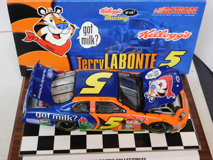 Details about   1/24 2002 #5 Terry Labonte Kelloggs iron man series brushed metal 504 made RC 