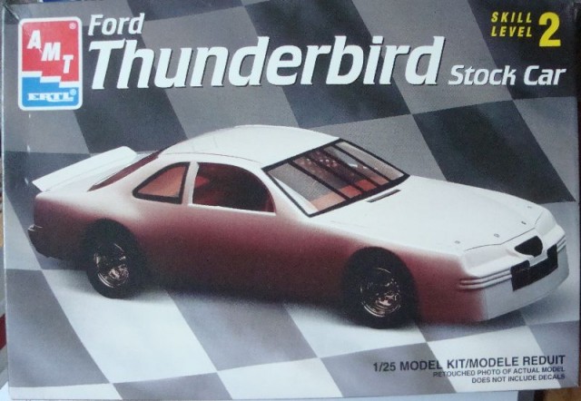 AMT '62 Ford Thunderbird 1:25 Scale Plastic Model Kit 682 Factory Sealed Box